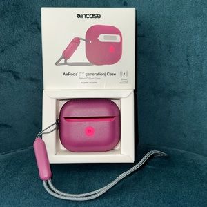 AirPods (3rd generation) - Incase Reform Sport Case   .  New in the box!